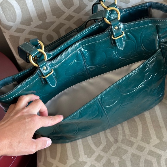 Coach Teal Blue Embossed C logo Tote with side pockets Y2K 2012 NWOT - Picture 6 of 16